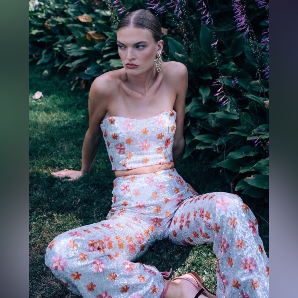 Markarian sequin TOP silver orange and pink floral
